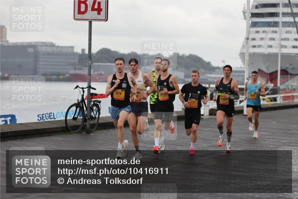 13.09.2026 - Kiel Lauf Andreas Tolksdorf http://msf.ph/oto/10416911 13.09.2026 10:55:47 Kiellinie 4, 38, 879, 6694, 2875, 11804, 379 meine-sportfotos.de