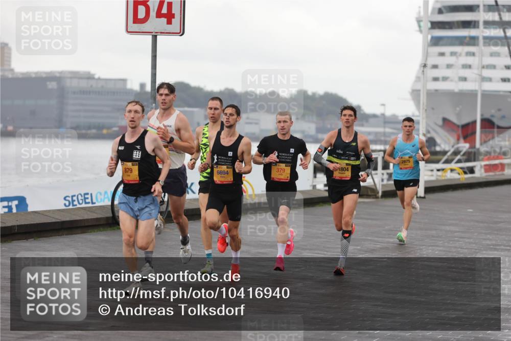 13.09.2026 - Kiel Lauf Andreas Tolksdorf http://msf.ph/oto/10416940 13.09.2026 10:55:48 Kiellinie 4, 879, 6694, 379, 2875, 1804 meine-sportfotos.de