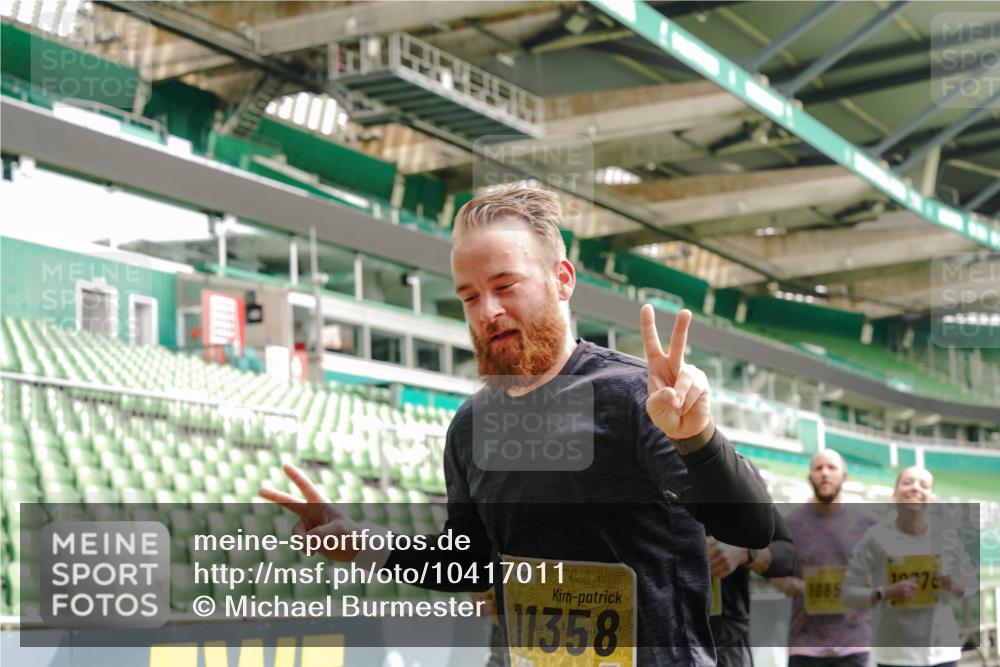 13.09.2026 - 21. swb-Marathon Bremen Michael Burmester http://msf.ph/oto/10417011 13.09.2026 10:42:27 Laufen im Stadion 10002, 10148, 10155, 10163, 10247, 10303, 10330, 10361, 10362, 10395, 10396, 10399, 10414, 10419, 10422, 10461, 10462, 10474, 10490, 10491, 10519, 10527, 10546, 10547, 10557, 10572, 10644, 10665, 10705, 10706, 10719, 10722, 10752, 10768, 10773, 10776, 10784, 10804, 10805, 10854, 10859, 10880, 10889, 10909, 10963, 10977, 11026, 11027, 11041, 11043, 11048, 11078, 11084, 11085, 11090, 11097, 11098, 11140, 11173, 11192, 11274 meine-sportfotos.de