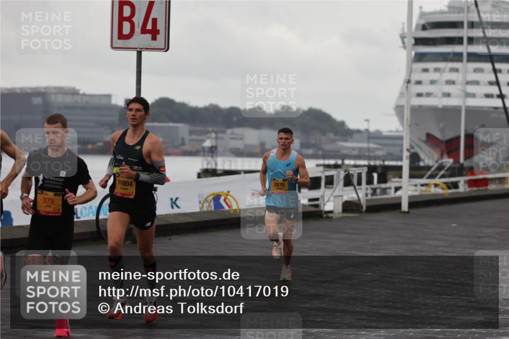 13.09.2026 - Kiel Lauf Andreas Tolksdorf http://msf.ph/oto/10417019 13.09.2026 10:55:50 Kiellinie 1, 39, 379, 4, 11804, 2875 meine-sportfotos.de
