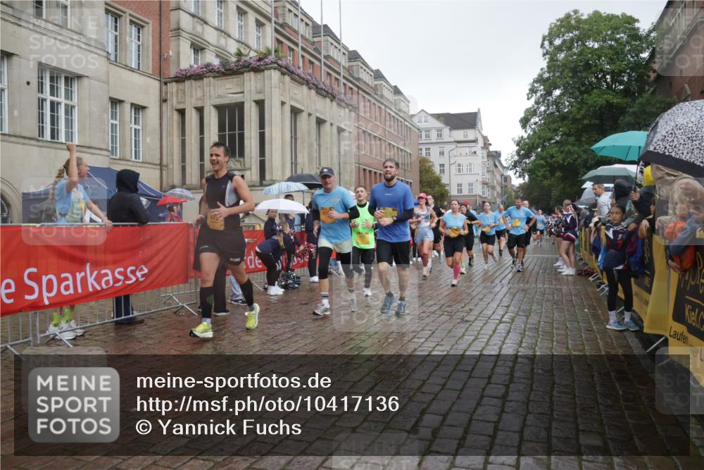 13.09.2026 - Kiel Lauf Yannick Fuchs http://msf.ph/oto/10417136 13.09.2026 10:49:09 Ziel 810, 1087, 1483, 1533, 1732, 1989, 2074, 2810, 2879, 3399, 3640, 4140, 4528, 4670, 4865, 4876, 5543, 5803, 6305, 6376, 6933, 7545, 8032, 8271, 8329, 8594, 8991, 9031, 9728, 10411, 10481, 11099, 11117, 11475, 11974, 12305, 12582, 12759, 73, 147, 170, 376, 418, 439, 472, 598, 727, 966, 1185, 1455, 1930, 2383, 3158, 3496, 3613, 3631, 3795, 3845, 3916, 4201, 4510, 4809, 5074, 5228, 5246, 5803, 6046, 6050, 6087, 6376, 6745, 7789, 7906, 7999, 8377, 8891, 1770, 2133, 147 meine-sportfotos.de