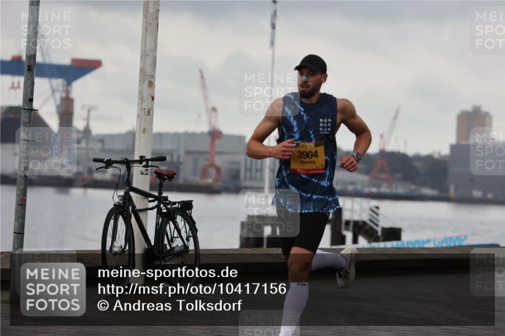 13.09.2026 - Kiel Lauf Andreas Tolksdorf http://msf.ph/oto/10417156 13.09.2026 10:56:07 Kiellinie 3904 meine-sportfotos.de