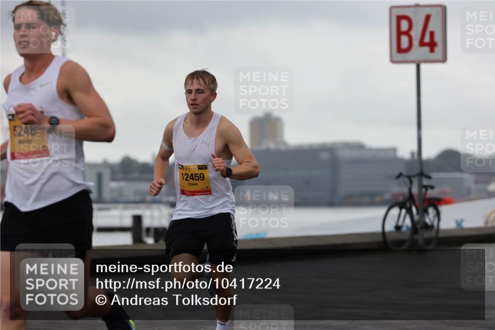 13.09.2026 - Kiel Lauf Andreas Tolksdorf http://msf.ph/oto/10417224 13.09.2026 10:56:21 Kiellinie 5248, 12459, 4 meine-sportfotos.de