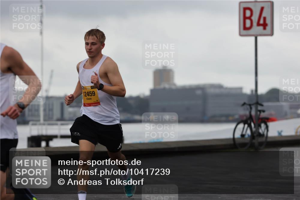 13.09.2026 - Kiel Lauf Andreas Tolksdorf http://msf.ph/oto/10417239 13.09.2026 10:56:21 Kiellinie 38, 12459, 4 meine-sportfotos.de