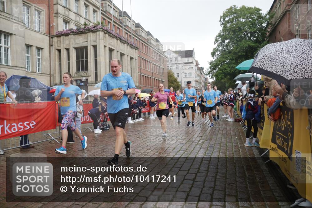 13.09.2026 - Kiel Lauf Yannick Fuchs http://msf.ph/oto/10417241 13.09.2026 10:49:14 Ziel 810, 1087, 1483, 1533, 1732, 1989, 2051, 2074, 2879, 3523, 3640, 3895, 4140, 4206, 4599, 4670, 4815, 4865, 4876, 5480, 5543, 5614, 6855, 6933, 7182, 7545, 8329, 8594, 9396, 10079, 10411, 10481, 12305, 73, 418, 439, 598, 727, 966, 1087, 1185, 1455, 1930, 2383, 2810, 3158, 3399, 3496, 3631, 3795, 3916, 4140, 4201, 4510, 4528, 4809, 5074, 5228, 5246, 5803, 6046, 6050, 6087, 6305, 6376, 6745, 7789, 7906, 7999, 8032, 8271, 8377, 8891, 959, 1770, 2133, 147 meine-sportfotos.de