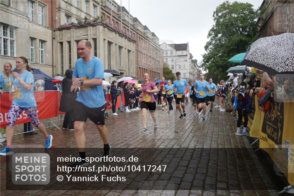 13.09.2026 - Kiel Lauf Yannick Fuchs http://msf.ph/oto/10417247 13.09.2026 10:49:15 Ziel 810, 1483, 1533, 1732, 1989, 2051, 2074, 2879, 3523, 3640, 3895, 4206, 4599, 4670, 4815, 4865, 4876, 5480, 5543, 5614, 6855, 6933, 7182, 7545, 8329, 8594, 9396, 10079, 10411, 12305, 73, 439, 598, 727, 966, 1087, 1185, 1455, 1930, 2383, 2810, 3158, 3399, 3496, 3631, 3795, 3916, 4140, 4201, 4528, 4809, 5074, 5228, 5246, 5803, 6046, 6050, 6087, 6305, 6376, 6745, 7789, 7906, 7999, 8032, 8271, 8377, 8891, 959, 1770, 2133, 147 meine-sportfotos.de