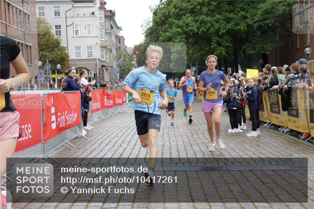 13.09.2026 - Kiel Lauf Yannick Fuchs http://msf.ph/oto/10417261 13.09.2026 09:38:27 Ziel 1806, 1946, 2480, 2903, 3315, 3344, 4043, 9825, 11351, 152, 235, 836, 1487, 2221, 2408, 2638, 2854, 4089, 5242, 5534, 5930, 6277, 7459, 7723, 8702, 10444, 10690, 12613, 3814, 4518, 4975, 6989, 7747, 8482, 9759, 10415, 2221, 2638, 4790, 10690 meine-sportfotos.de