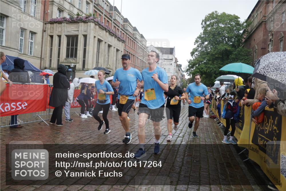 13.09.2026 - Kiel Lauf Yannick Fuchs http://msf.ph/oto/10417264 13.09.2026 10:49:16 Ziel 810, 1483, 1533, 1732, 1989, 2010, 2051, 2074, 2879, 3523, 3640, 3895, 4206, 4599, 4670, 4815, 4865, 4876, 5480, 5543, 5614, 6855, 6933, 7182, 7545, 8275, 8329, 8416, 8594, 9396, 10079, 10411, 12305, 73, 439, 598, 727, 966, 1087, 1185, 1455, 1483, 1732, 1930, 1989, 2383, 2810, 3158, 3399, 3496, 3631, 3795, 3916, 4140, 4201, 4528, 4809, 4865, 4876, 5074, 5228, 5246, 5803, 6046, 6050, 6087, 6305, 6376, 6745, 7789, 7906, 7999, 8032, 8271, 8377, 8891, 959, 1770, 2133, 147 meine-sportfotos.de