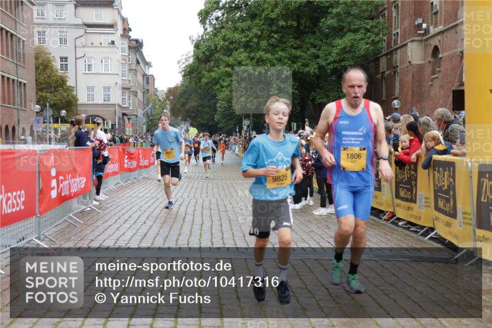 13.09.2026 - Kiel Lauf Yannick Fuchs http://msf.ph/oto/10417316 13.09.2026 09:38:31 Ziel 1806, 1946, 2480, 3315, 3344, 4043, 4518, 4975, 6989, 9825, 11351, 152, 235, 836, 1487, 1946, 2408, 2480, 2854, 2903, 4089, 5242, 5534, 5930, 6277, 7459, 7723, 8702, 10444, 12613, 3814, 7747, 8482, 9759, 10415, 10894, 2221, 2638, 2854, 4089, 7723, 8702, 10444, 10690 meine-sportfotos.de