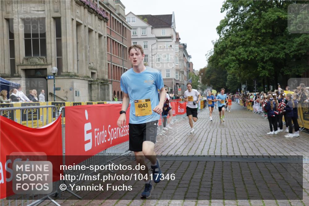 13.09.2026 - Kiel Lauf Yannick Fuchs http://msf.ph/oto/10417346 13.09.2026 09:38:33 Ziel 1806, 3315, 3344, 4043, 4518, 4975, 6989, 9825, 11351, 152, 235, 836, 1487, 1946, 2408, 2480, 2903, 5242, 5534, 5930, 6277, 7459, 12613, 3814, 4314, 7747, 8313, 8482, 9759, 10415, 10894, 2221, 2638, 2854, 4089, 5930, 7723, 8702, 10444, 10690 meine-sportfotos.de
