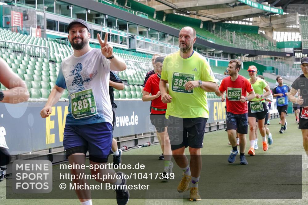 13.09.2026 - 21. swb-Marathon Bremen Michael Burmester http://msf.ph/oto/10417349 13.09.2026 13:20:10 Laufen im Stadion 333, 464, 512, 704, 921, 938, 1066, 1129, 1156, 1409, 1431, 1439, 1446, 1506, 1697, 1756, 1765, 1815, 1846, 1916, 2010, 2028, 2064, 2139, 2201, 2224, 2240, 2278, 2315, 2349, 2394, 2395, 2417, 2437, 2501, 2519, 2533, 2557, 2563, 2588, 2622, 2626, 2689, 2694, 2695, 2702, 2703, 2722, 2756, 2786, 2793, 2843, 2845, 2886, 2944, 2983, 3004, 3017, 3018, 3031, 3035, 3036, 3037, 3046, 3059, 3072, 3102, 3116, 3139, 3189, 3198, 3243, 3263, 3264, 3285, 3287, 3310, 3315, 3619 meine-sportfotos.de