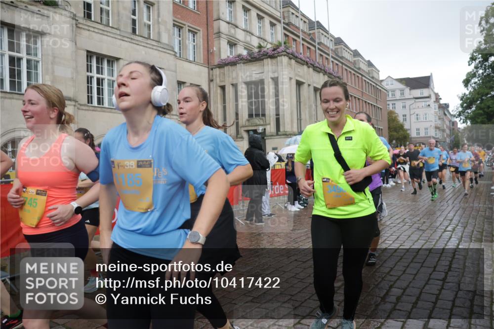13.09.2026 - Kiel Lauf Yannick Fuchs http://msf.ph/oto/10417422 13.09.2026 10:49:28 Ziel 959, 1770, 2010, 2133, 2705, 3259, 3523, 3528, 3895, 4169, 4599, 4937, 5054, 5741, 6034, 6321, 6972, 7295, 7978, 8078, 8275, 8416, 8717, 9040, 9172, 9396, 9436, 9469, 10516, 10888, 12180, 12515, 73, 598, 810, 966, 1087, 1185, 1483, 1533, 1732, 1989, 2051, 2074, 2810, 2879, 3399, 3496, 3640, 3795, 4140, 4206, 4528, 4670, 4809, 4815, 4865, 4876, 5228, 5480, 5543, 5614, 5803, 6050, 6305, 6376, 6745, 6855, 6933, 7182, 7545, 7789, 7906, 7999, 8032, 8271, 8329, 8377, 8594 meine-sportfotos.de
