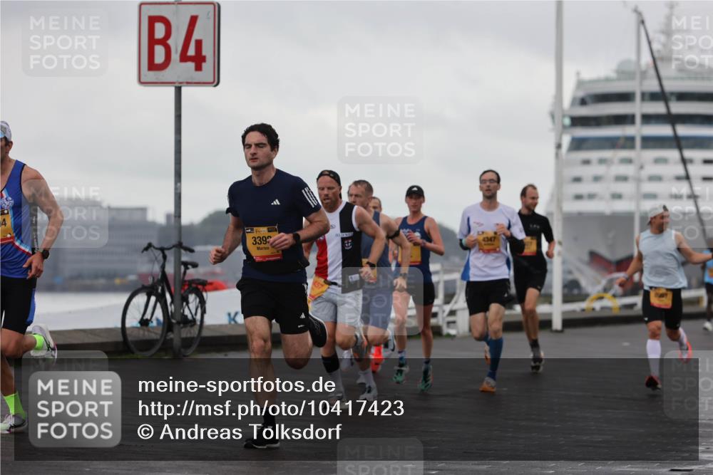 13.09.2026 - Kiel Lauf Andreas Tolksdorf http://msf.ph/oto/10417423 13.09.2026 10:56:25 Kiellinie 4, 4, 39, 3392 meine-sportfotos.de