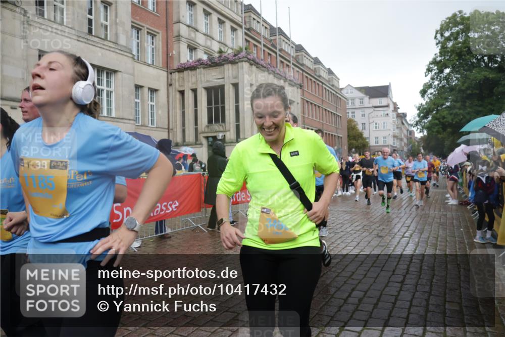 13.09.2026 - Kiel Lauf Yannick Fuchs http://msf.ph/oto/10417432 13.09.2026 10:49:28 Ziel 959, 1770, 2010, 2133, 2705, 3259, 3523, 3528, 3895, 4169, 4599, 4937, 5054, 5741, 6034, 6321, 6972, 7295, 7978, 8078, 8275, 8416, 8717, 9040, 9172, 9396, 9436, 9469, 10516, 10888, 12180, 12515, 73, 598, 810, 966, 1087, 1185, 1483, 1533, 1732, 1989, 2051, 2074, 2810, 2879, 3399, 3496, 3640, 3795, 4140, 4206, 4528, 4670, 4809, 4815, 4865, 4876, 5228, 5480, 5543, 5614, 5803, 6050, 6305, 6376, 6745, 6855, 6933, 7182, 7545, 7789, 7906, 7999, 8032, 8271, 8329, 8377, 8594 meine-sportfotos.de