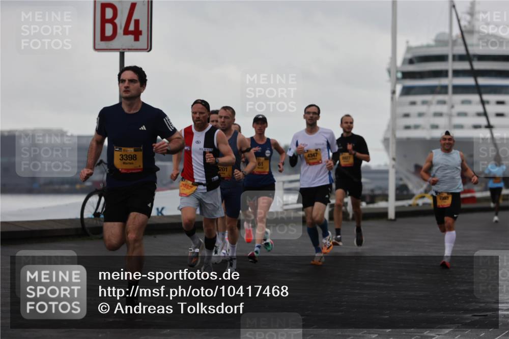 13.09.2026 - Kiel Lauf Andreas Tolksdorf http://msf.ph/oto/10417468 13.09.2026 10:56:25 Kiellinie 4, 1, 38, 3398, 201, 61, 4347 meine-sportfotos.de