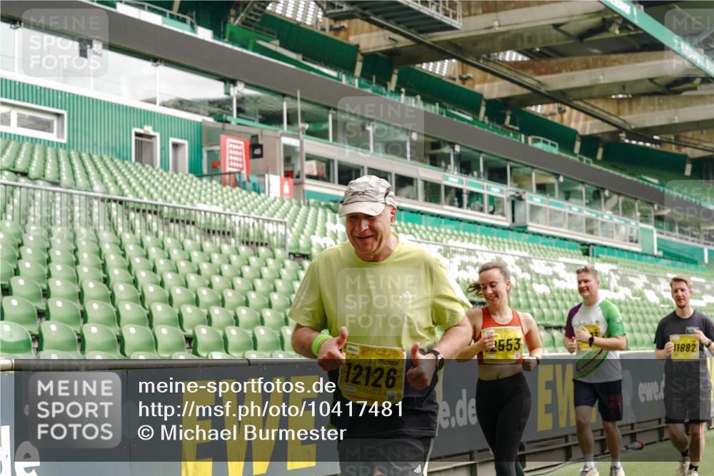13.09.2026 - 21. swb-Marathon Bremen Michael Burmester http://msf.ph/oto/10417481 13.09.2026 10:42:41 Laufen im Stadion 10002, 10004, 10005, 10148, 10163, 10247, 10271, 10303, 10330, 10361, 10362, 10395, 10396, 10414, 10422, 10461, 10462, 10474, 10490, 10491, 10519, 10546, 10547, 10557, 10572, 10665, 10705, 10719, 10722, 10752, 10773, 10776, 10784, 10804, 10805, 10854, 10859, 10880, 10889, 10909, 10963, 10977, 11026, 11027, 11041, 11043, 11048, 11078, 11084, 11085, 11090, 11097, 11098, 11140, 11173, 11192, 11274 meine-sportfotos.de