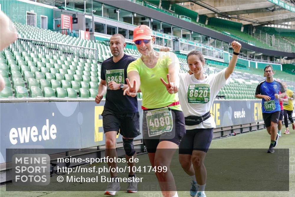 13.09.2026 - 21. swb-Marathon Bremen Michael Burmester http://msf.ph/oto/10417499 13.09.2026 13:20:13 Laufen im Stadion 333, 464, 512, 704, 938, 1066, 1129, 1156, 1409, 1439, 1446, 1506, 1697, 1756, 1765, 1815, 1846, 1916, 2010, 2028, 2064, 2139, 2201, 2224, 2240, 2258, 2278, 2315, 2349, 2394, 2395, 2417, 2437, 2501, 2519, 2533, 2557, 2563, 2588, 2622, 2626, 2689, 2694, 2695, 2702, 2703, 2722, 2756, 2786, 2793, 2843, 2845, 2886, 2944, 2983, 3004, 3017, 3018, 3031, 3035, 3036, 3037, 3046, 3059, 3070, 3072, 3074, 3102, 3116, 3139, 3189, 3198, 3243, 3263, 3264, 3285, 3287, 3310, 3315 meine-sportfotos.de