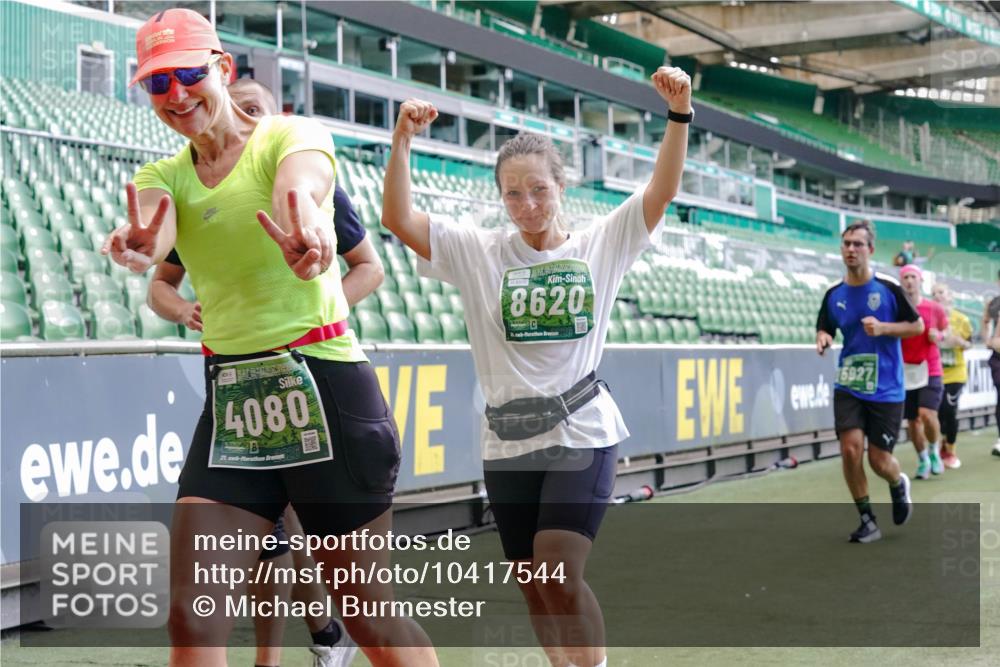 13.09.2026 - 21. swb-Marathon Bremen Michael Burmester http://msf.ph/oto/10417544 13.09.2026 13:20:14 Laufen im Stadion 333, 464, 512, 704, 938, 1066, 1129, 1156, 1409, 1439, 1446, 1506, 1697, 1756, 1808, 1815, 1846, 1916, 2010, 2028, 2064, 2139, 2201, 2224, 2240, 2258, 2278, 2315, 2349, 2394, 2395, 2417, 2437, 2501, 2519, 2533, 2557, 2563, 2588, 2622, 2626, 2689, 2694, 2695, 2702, 2703, 2722, 2756, 2786, 2793, 2843, 2845, 2886, 2944, 2983, 3004, 3017, 3018, 3031, 3035, 3036, 3037, 3046, 3059, 3070, 3072, 3074, 3102, 3116, 3139, 3189, 3198, 3243, 3263, 3264, 3285, 3287, 3310, 3315 meine-sportfotos.de