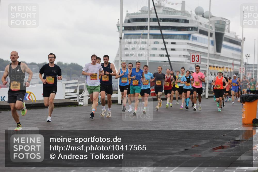 13.09.2026 - Kiel Lauf Andreas Tolksdorf http://msf.ph/oto/10417565 13.09.2026 10:56:41 Kiellinie 8209, 3 meine-sportfotos.de