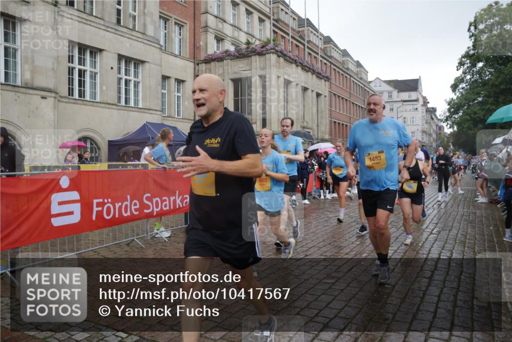 13.09.2026 - Kiel Lauf Yannick Fuchs http://msf.ph/oto/10417567 13.09.2026 10:49:39 Ziel 959, 1388, 2167, 2245, 2668, 2705, 3259, 3294, 3311, 3508, 3528, 3979, 4049, 5179, 5651, 5741, 5849, 6024, 6157, 6292, 6321, 6339, 6877, 7011, 7311, 8263, 8717, 9040, 9275, 9469, 10037, 10191, 10204, 10516, 11354, 11880, 12180, 12378, 12515, 810, 1087, 1483, 1533, 1732, 1770, 1989, 2010, 2051, 2074, 2133, 2879, 3523, 3640, 3895, 4140, 4169, 4206, 4599, 4670, 4815, 4865, 4876, 4937, 5054, 5480, 5543, 5614, 5741, 6034, 6855, 6933, 7182, 7545, 8329, 8594, 73 meine-sportfotos.de