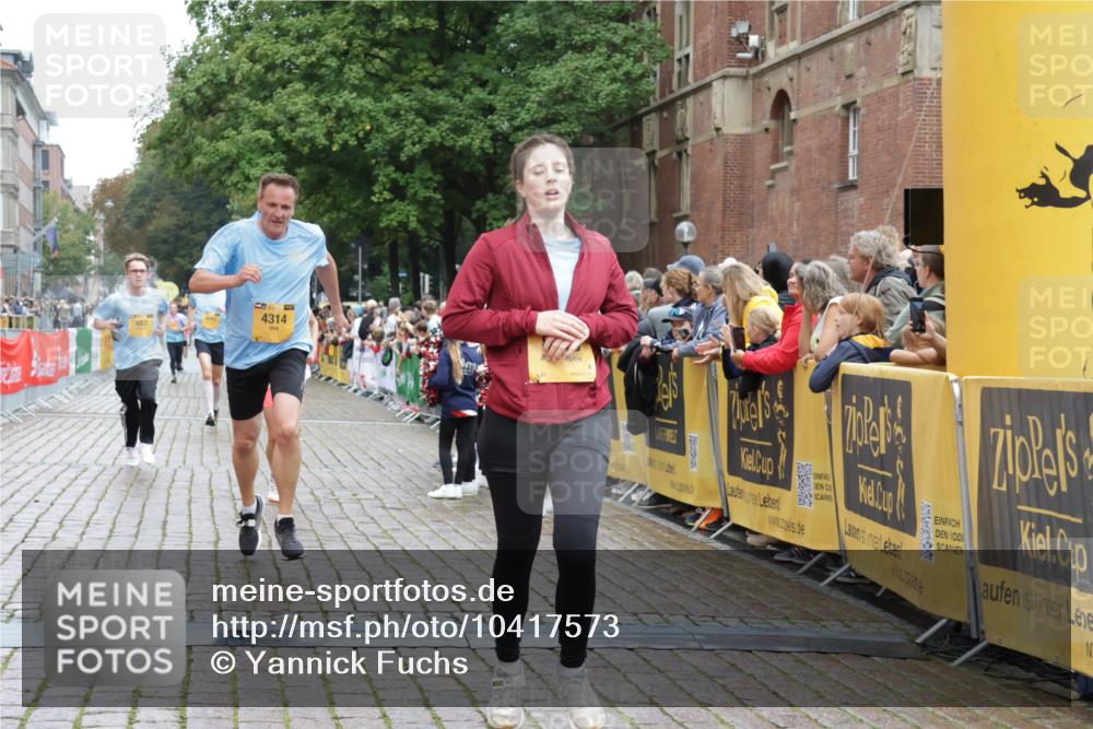 13.09.2026 - Kiel Lauf Yannick Fuchs http://msf.ph/oto/10417573 13.09.2026 09:38:54 Ziel 682, 4314, 7747, 8313, 8943, 9759, 9838, 10894, 1806, 1946, 2480, 2903, 3315, 3344, 3814, 4043, 4518, 4975, 6989, 8482, 9759, 9825, 10415, 11351, 20, 1702, 1927, 5869, 7431, 12496, 12682, 152, 1946, 2480, 2903, 6277 meine-sportfotos.de