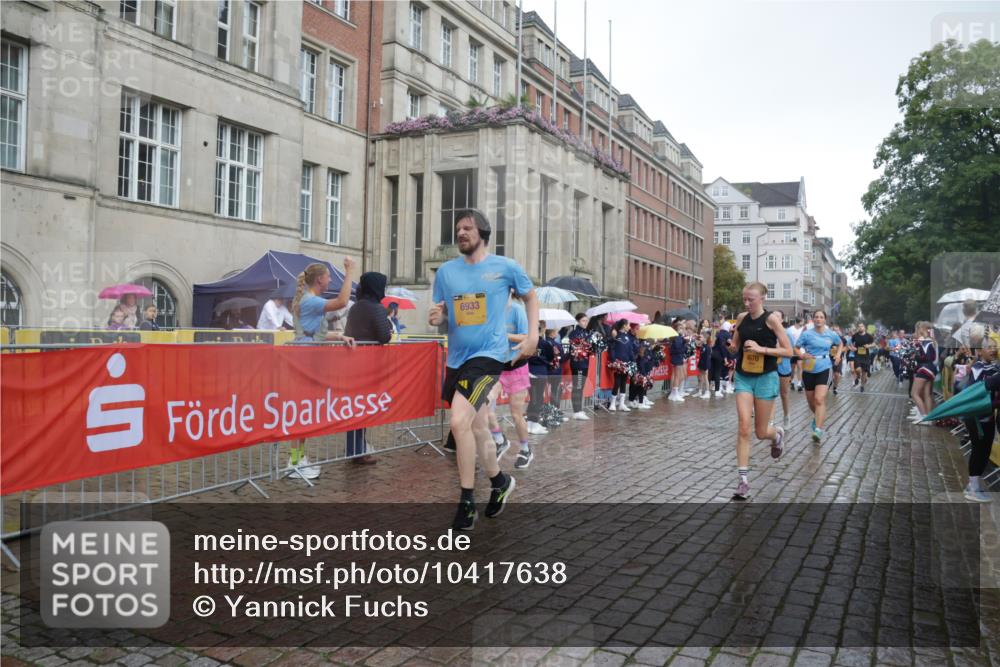 13.09.2026 - Kiel Lauf Yannick Fuchs http://msf.ph/oto/10417638 13.09.2026 10:49:45 Ziel 1388, 2245, 2668, 3008, 3164, 3294, 3311, 3459, 3508, 3979, 4049, 5179, 5350, 5370, 5651, 5849, 6024, 6157, 6292, 6339, 6827, 6831, 6877, 7011, 8263, 8644, 8977, 9037, 9107, 9275, 9449, 10037, 10191, 10204, 10703, 11354, 11524, 11880, 12378, 12410, 810, 959, 1770, 2010, 2051, 2074, 2133, 2167, 2705, 3259, 3523, 3528, 3895, 3979, 4169, 4206, 4599, 4670, 4815, 4937, 5054, 5480, 5543, 5614, 5741, 6034, 6321, 6855, 6933, 7182, 1533 meine-sportfotos.de