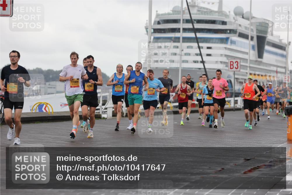 13.09.2026 - Kiel Lauf Andreas Tolksdorf http://msf.ph/oto/10417647 13.09.2026 10:56:42 Kiellinie 35, 7208, 11809, 3290, 3730, 6182, 6549, 316, 3 meine-sportfotos.de