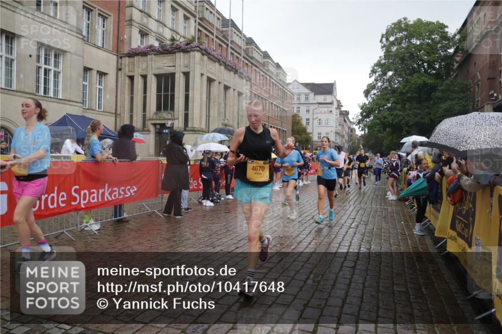 13.09.2026 - Kiel Lauf Yannick Fuchs http://msf.ph/oto/10417648 13.09.2026 10:49:46 Ziel 1388, 2245, 2668, 3008, 3164, 3294, 3311, 3459, 3508, 4049, 5179, 5350, 5370, 5651, 5849, 6024, 6157, 6292, 6339, 6827, 6830, 6831, 6877, 7011, 8263, 8644, 8977, 9037, 9107, 9275, 9449, 10037, 10191, 10204, 10703, 11354, 11524, 11880, 12378, 12410, 810, 959, 1770, 2010, 2051, 2074, 2133, 2167, 2705, 3259, 3523, 3528, 3895, 3979, 4169, 4206, 4599, 4670, 4815, 4937, 5054, 5179, 5480, 5543, 5614, 5741, 6034, 6321, 6339, 6855, 6933, 7182, 1533 meine-sportfotos.de