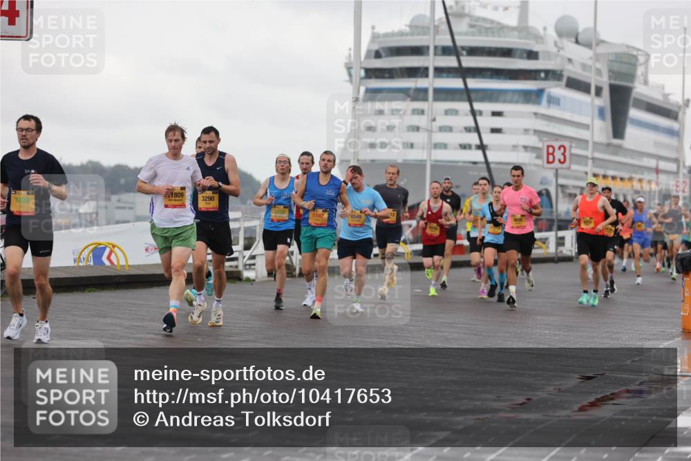 13.09.2026 - Kiel Lauf Andreas Tolksdorf http://msf.ph/oto/10417653 13.09.2026 10:56:42 Kiellinie 7208, 1809, 3290, 6182, 6549, 9855, 316, 3 meine-sportfotos.de