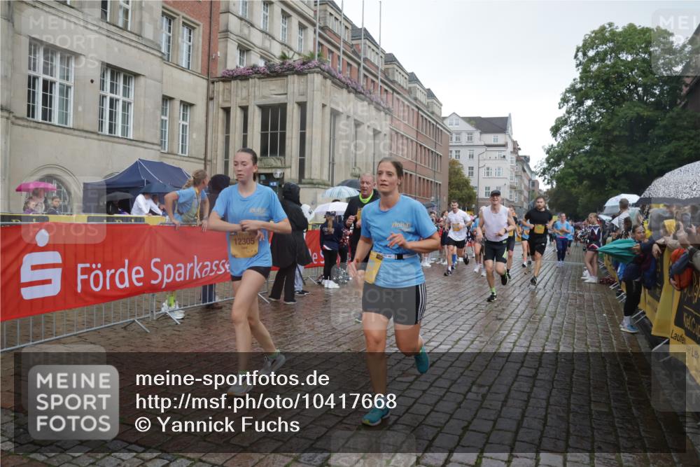 13.09.2026 - Kiel Lauf Yannick Fuchs http://msf.ph/oto/10417668 13.09.2026 10:49:47 Ziel 1388, 2245, 2668, 3008, 3164, 3294, 3311, 3459, 3508, 4049, 5350, 5370, 5651, 5849, 6024, 6157, 6292, 6827, 6830, 6831, 6877, 7011, 8237, 8263, 8595, 8644, 8977, 9037, 9107, 9275, 9449, 10191, 10703, 11354, 11524, 11712, 11880, 12378, 12410, 810, 959, 1770, 2010, 2051, 2074, 2133, 2167, 2705, 3259, 3523, 3528, 3895, 3979, 4169, 4206, 4599, 4815, 4937, 5054, 5179, 5480, 5614, 5741, 6034, 6292, 6321, 6339, 6855, 7182, 1533 meine-sportfotos.de