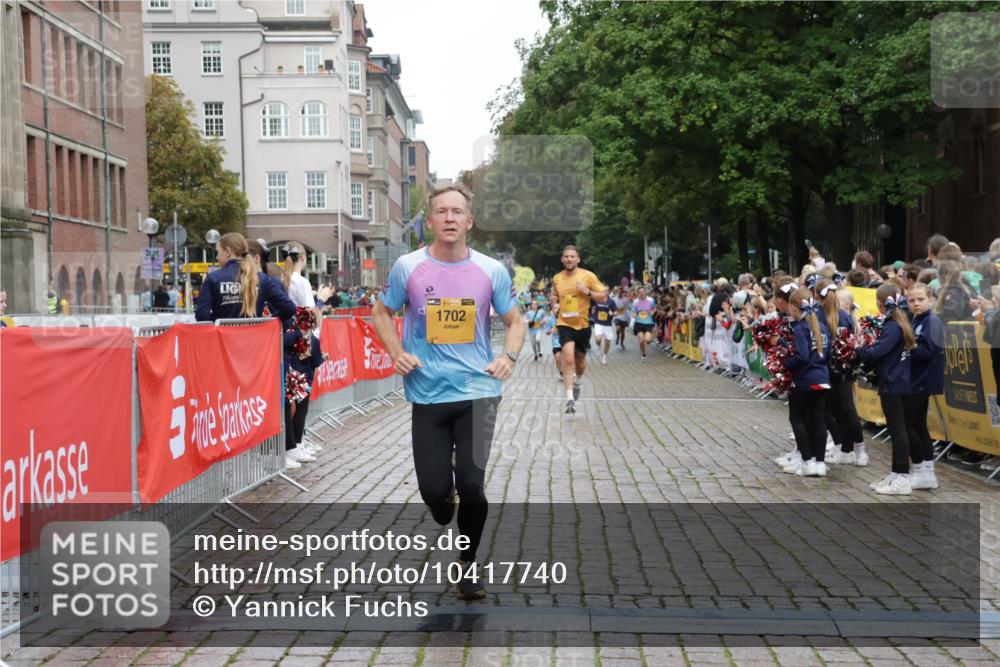13.09.2026 - Kiel Lauf Yannick Fuchs http://msf.ph/oto/10417740 13.09.2026 09:39:05 Ziel 20, 682, 1702, 1927, 8943, 12496, 682, 3814, 4043, 4314, 4518, 4975, 6989, 7747, 8313, 8482, 9759, 9838, 10415, 10894, 5272, 5398, 5869, 7216, 7431, 8591, 12682, 12833, 1806, 3315, 3344, 4043, 6989, 9825, 11351 meine-sportfotos.de