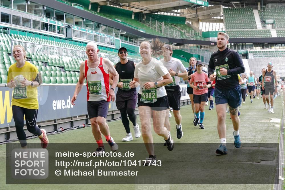 13.09.2026 - 21. swb-Marathon Bremen Michael Burmester http://msf.ph/oto/10417743 13.09.2026 13:20:18 Laufen im Stadion 333, 464, 512, 620, 704, 938, 1066, 1129, 1156, 1409, 1439, 1446, 1506, 1697, 1756, 1808, 1815, 1846, 1916, 2010, 2028, 2064, 2139, 2201, 2224, 2240, 2258, 2278, 2315, 2349, 2394, 2395, 2414, 2417, 2437, 2501, 2519, 2533, 2557, 2563, 2588, 2622, 2626, 2689, 2694, 2695, 2702, 2703, 2722, 2736, 2756, 2786, 2793, 2843, 2845, 2886, 2983, 3004, 3010, 3017, 3018, 3031, 3035, 3036, 3037, 3046, 3059, 3070, 3072, 3074, 3102, 3116, 3139, 3189, 3198, 3243, 3263, 3264, 3287, 3310, 3315 meine-sportfotos.de