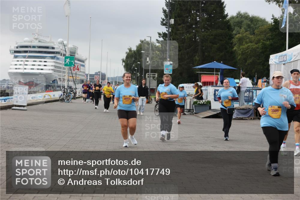 13.09.2026 - Kiel Lauf Andreas Tolksdorf http://msf.ph/oto/10417749 13.09.2026 10:08:05 Kiellinie 13, 4, 9593, 1120, 5917, 3505, 5469 meine-sportfotos.de