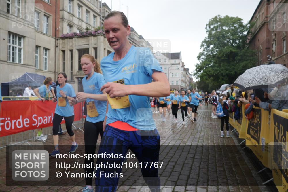13.09.2026 - Kiel Lauf Yannick Fuchs http://msf.ph/oto/10417767 13.09.2026 10:49:53 Ziel 136, 253, 1388, 1452, 2733, 3008, 3076, 3164, 3311, 3459, 3508, 4039, 4921, 5115, 5350, 5370, 5685, 5849, 6157, 6827, 6830, 6831, 7011, 7437, 8185, 8237, 8459, 8595, 8644, 8977, 9037, 9107, 9275, 9449, 10171, 10216, 10297, 10534, 10703, 10767, 11414, 11485, 11524, 11712, 12378, 12410, 12590, 959, 1770, 2010, 2133, 2167, 2245, 2668, 2705, 3259, 3294, 3311, 3508, 3523, 3528, 3895, 3979, 4049, 4169, 4599, 4937, 5054, 5179, 5651, 5741, 5849, 6024, 6034, 6292, 6321, 6339, 6877 meine-sportfotos.de