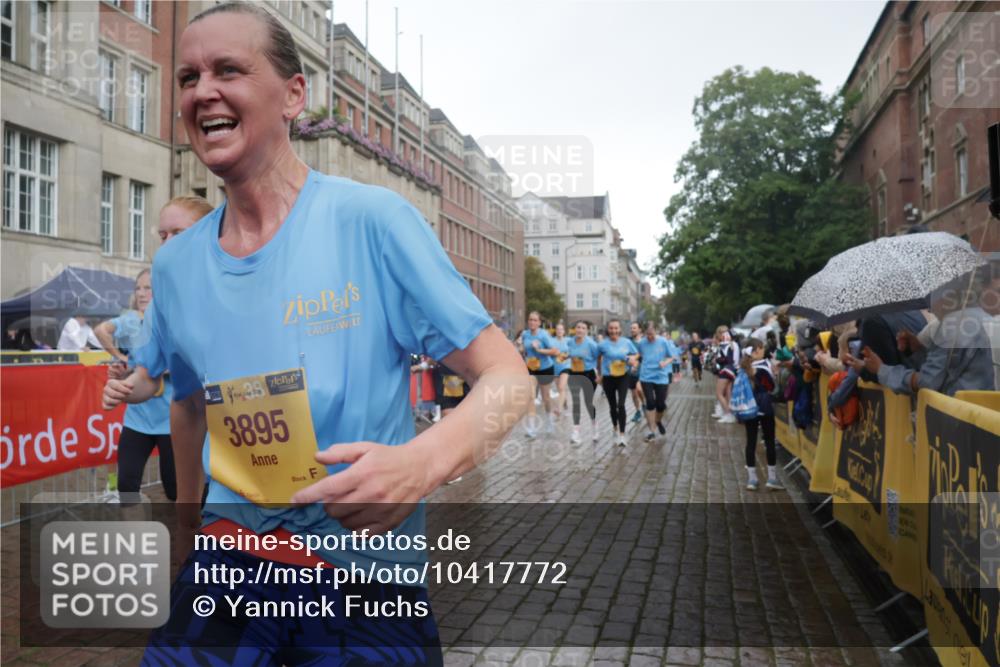 13.09.2026 - Kiel Lauf Yannick Fuchs http://msf.ph/oto/10417772 13.09.2026 10:49:53 Ziel 136, 253, 1388, 1452, 2733, 3008, 3076, 3164, 3311, 3459, 3508, 4039, 4921, 5115, 5350, 5370, 5685, 5849, 6157, 6827, 6830, 6831, 7011, 7437, 8185, 8237, 8459, 8595, 8644, 8977, 9037, 9107, 9275, 9449, 10171, 10216, 10297, 10534, 10703, 10767, 11414, 11485, 11524, 11712, 12378, 12410, 12590, 959, 1770, 2010, 2133, 2167, 2245, 2668, 2705, 3259, 3294, 3311, 3508, 3523, 3528, 3895, 3979, 4049, 4169, 4599, 4937, 5054, 5179, 5651, 5741, 5849, 6024, 6034, 6292, 6321, 6339, 6877 meine-sportfotos.de