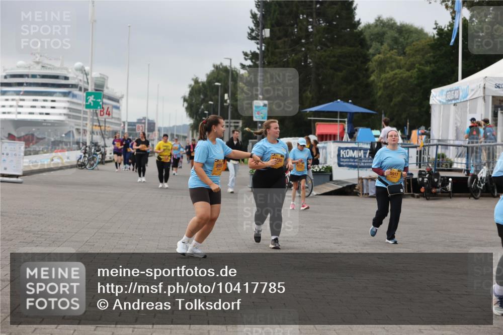 13.09.2026 - Kiel Lauf Andreas Tolksdorf http://msf.ph/oto/10417785 13.09.2026 10:08:06 Kiellinie 4, 9593, 230, 6114, 5917 meine-sportfotos.de