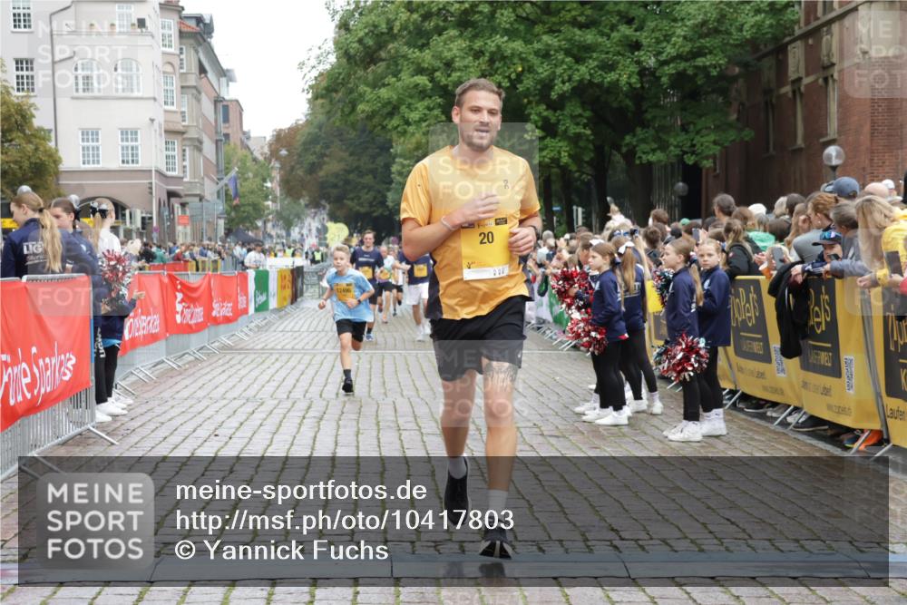 13.09.2026 - Kiel Lauf Yannick Fuchs http://msf.ph/oto/10417803 13.09.2026 09:39:08 Ziel 20, 1702, 1927, 12496, 12682, 682, 3814, 4314, 4518, 4975, 6989, 7747, 8313, 8482, 8943, 9759, 9838, 10415, 10894, 3522, 4104, 5272, 5398, 5869, 7216, 7431, 8591, 8807, 12833, 1806, 3344, 4043, 4518, 4975, 6989, 9825 meine-sportfotos.de