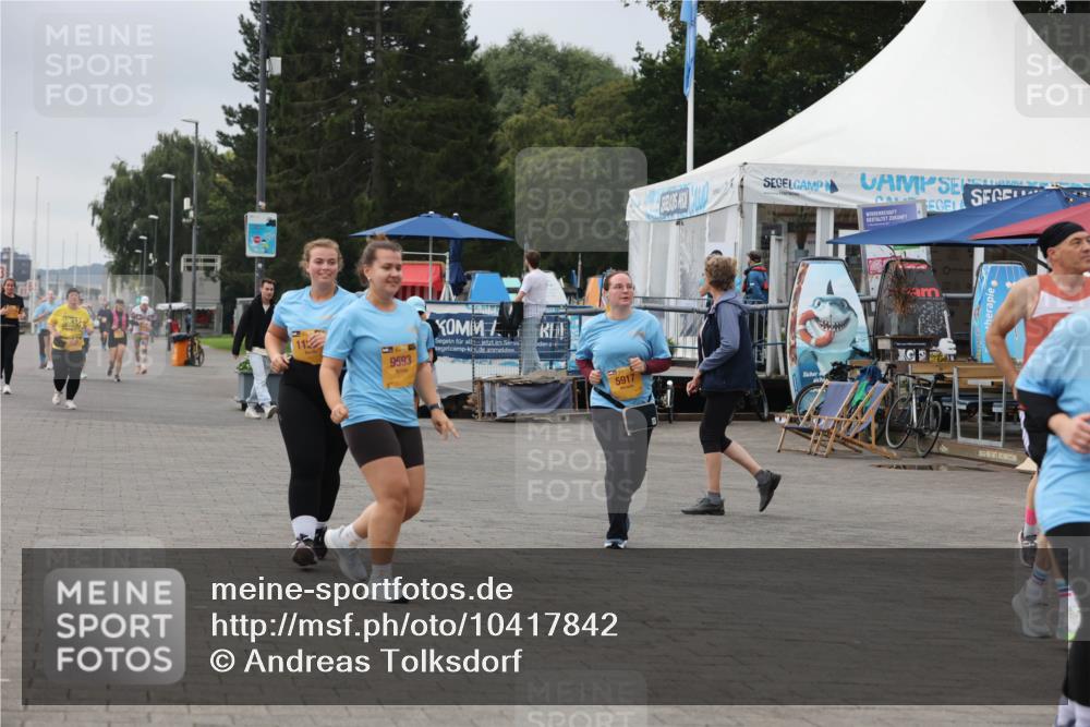 13.09.2026 - Kiel Lauf Andreas Tolksdorf http://msf.ph/oto/10417842 13.09.2026 10:08:07 Kiellinie 9593, 5917 meine-sportfotos.de
