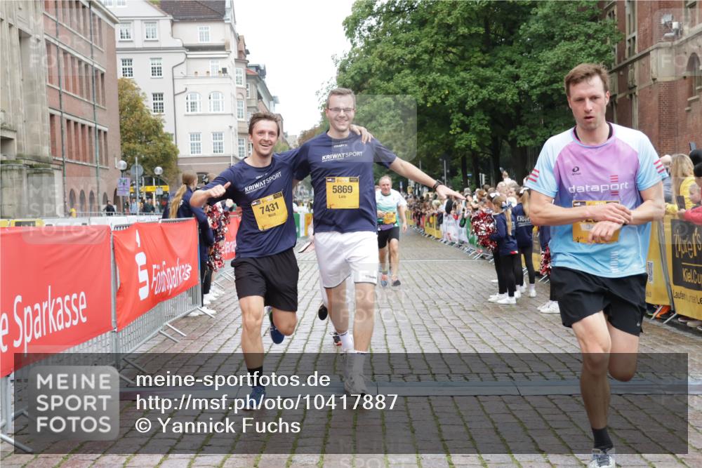 13.09.2026 - Kiel Lauf Yannick Fuchs http://msf.ph/oto/10417887 13.09.2026 09:39:15 Ziel 20, 1927, 5272, 5398, 5869, 7216, 7431, 12496, 12682, 12833, 682, 1702, 1927, 3814, 4314, 7747, 8313, 8482, 8943, 9759, 9838, 10415, 10894, 3522, 4104, 8591, 8807, 9351, 9444, 3814, 4518, 4975, 6989, 8482, 10415 meine-sportfotos.de