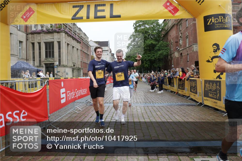13.09.2026 - Kiel Lauf Yannick Fuchs http://msf.ph/oto/10417925 13.09.2026 09:39:16 Ziel 20, 5272, 5398, 5869, 7216, 7431, 12496, 12682, 12833, 682, 1702, 1927, 4314, 7747, 8313, 8482, 8943, 9759, 9838, 10415, 10894, 3522, 4104, 8591, 8807, 9351, 9444, 3814, 4518, 4975, 8482, 9759, 10415 meine-sportfotos.de