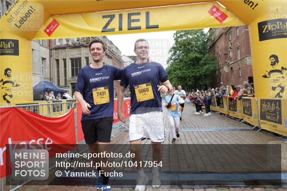 13.09.2026 - Kiel Lauf Yannick Fuchs http://msf.ph/oto/10417954 13.09.2026 09:39:17 Ziel 20, 5272, 5398, 5869, 7216, 7431, 12496, 12682, 12833, 20, 682, 1702, 1927, 4314, 7747, 8313, 8943, 9759, 9838, 10415, 10894, 3522, 4104, 8591, 8807, 9351, 9444, 3814, 4518, 4975, 8482, 9759, 10415 meine-sportfotos.de
