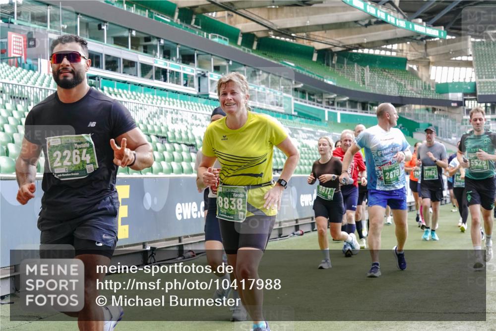 13.09.2026 - 21. swb-Marathon Bremen Michael Burmester http://msf.ph/oto/10417988 13.09.2026 13:20:23 Laufen im Stadion 333, 464, 512, 620, 704, 938, 1066, 1129, 1156, 1409, 1439, 1446, 1506, 1697, 1756, 1808, 1815, 1846, 1916, 2010, 2028, 2064, 2139, 2201, 2224, 2240, 2258, 2278, 2315, 2349, 2394, 2395, 2414, 2417, 2437, 2501, 2519, 2533, 2557, 2563, 2588, 2626, 2689, 2694, 2695, 2702, 2703, 2722, 2736, 2756, 2786, 2793, 2843, 2845, 2886, 2983, 3004, 3010, 3017, 3018, 3031, 3035, 3036, 3037, 3046, 3059, 3070, 3072, 3074, 3102, 3116, 3139, 3189, 3198, 3243, 3263, 3264, 3310, 3315 meine-sportfotos.de