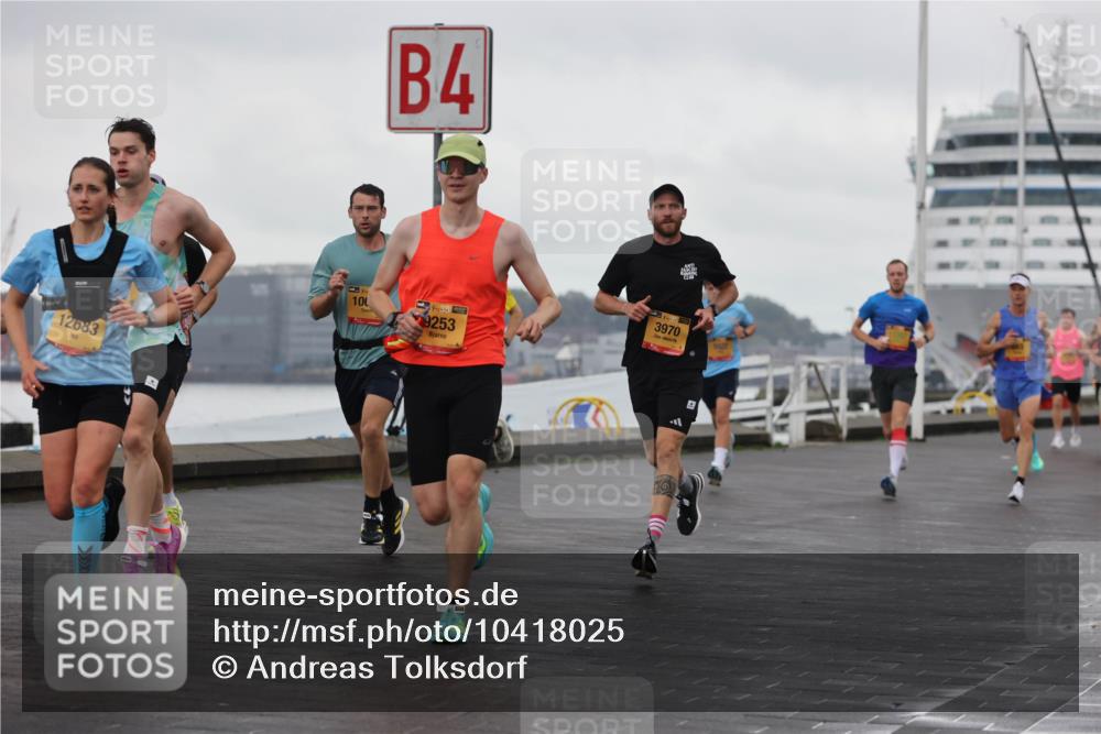 13.09.2026 - Kiel Lauf Andreas Tolksdorf http://msf.ph/oto/10418025 13.09.2026 10:56:50 Kiellinie 12683, 4, 100, 38, 9253, 3970 meine-sportfotos.de