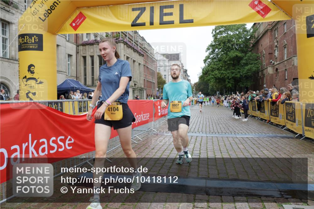 13.09.2026 - Kiel Lauf Yannick Fuchs http://msf.ph/oto/10418112 13.09.2026 09:39:30 Ziel 3522, 4104, 8591, 8807, 9351, 9444, 20, 682, 1702, 1927, 5272, 5398, 5869, 7216, 7431, 8943, 12496, 12682, 12833, 2510, 4090, 4605, 4862, 8620, 9367, 9782, 10303, 10769, 12172, 682, 4314, 8313, 8943, 9838, 10894 meine-sportfotos.de
