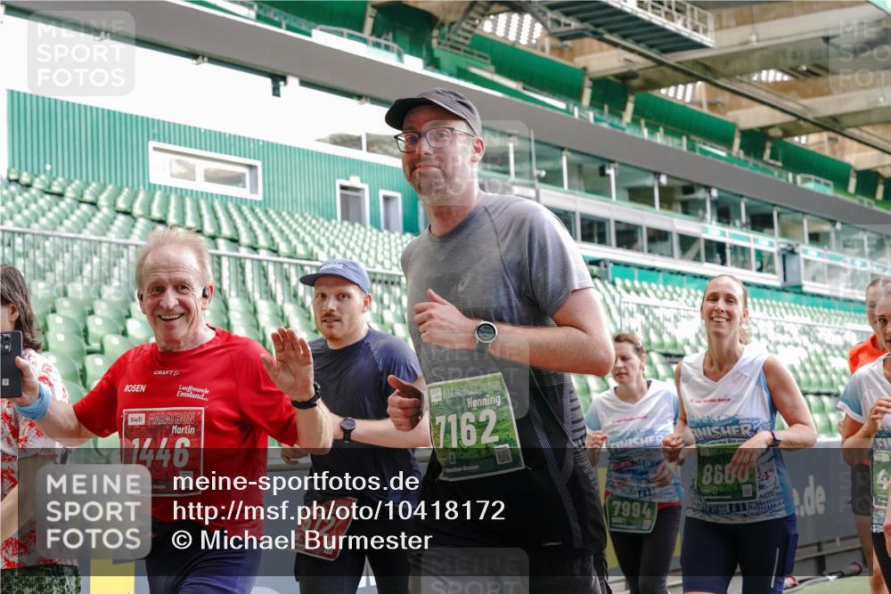13.09.2026 - 21. swb-Marathon Bremen Michael Burmester http://msf.ph/oto/10418172 13.09.2026 13:20:29 Laufen im Stadion 333, 464, 512, 620, 704, 938, 1066, 1129, 1156, 1158, 1409, 1439, 1446, 1676, 1697, 1756, 1808, 1815, 1846, 1916, 2010, 2028, 2064, 2139, 2201, 2240, 2258, 2278, 2315, 2349, 2394, 2395, 2414, 2417, 2437, 2501, 2519, 2533, 2563, 2588, 2626, 2689, 2694, 2695, 2702, 2703, 2722, 2736, 2756, 2793, 2843, 2886, 2983, 3004, 3010, 3017, 3018, 3031, 3035, 3036, 3037, 3046, 3059, 3070, 3074, 3102, 3116, 3139, 3144, 3189, 3198, 3243, 3263, 3264, 3310, 3315 meine-sportfotos.de
