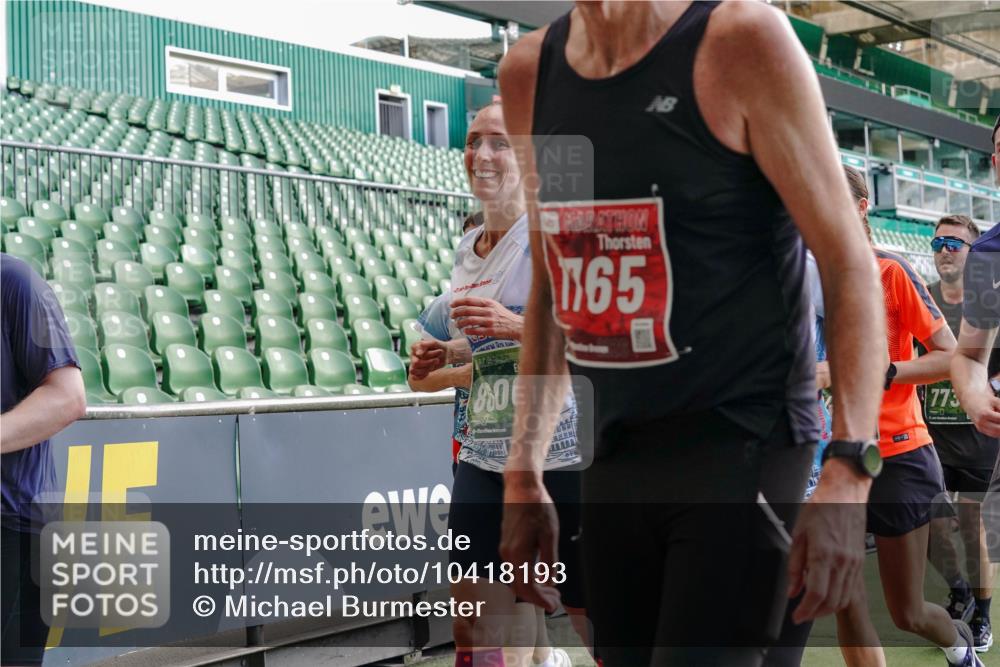 13.09.2026 - 21. swb-Marathon Bremen Michael Burmester http://msf.ph/oto/10418193 13.09.2026 13:20:30 Laufen im Stadion 333, 464, 512, 620, 704, 938, 1066, 1129, 1156, 1158, 1409, 1439, 1446, 1676, 1697, 1756, 1808, 1815, 1846, 1916, 2010, 2028, 2064, 2139, 2201, 2240, 2258, 2278, 2315, 2349, 2394, 2395, 2414, 2417, 2437, 2501, 2519, 2533, 2563, 2588, 2626, 2689, 2694, 2695, 2702, 2703, 2722, 2736, 2756, 2793, 2843, 2886, 2983, 3004, 3010, 3017, 3018, 3031, 3035, 3036, 3037, 3046, 3059, 3070, 3074, 3102, 3116, 3139, 3144, 3189, 3198, 3243, 3263, 3264, 3310, 3315 meine-sportfotos.de