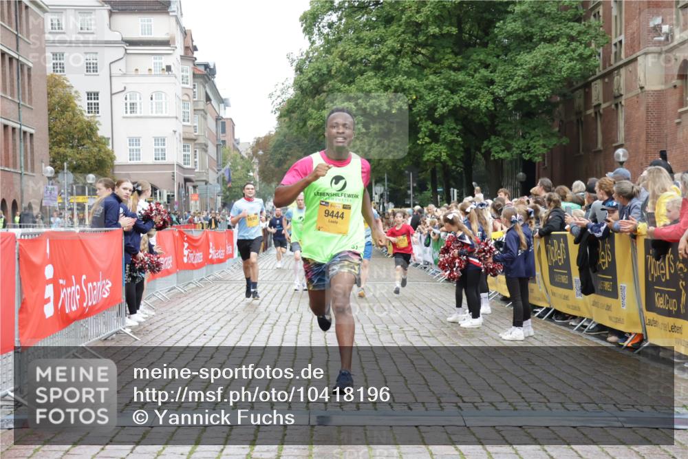 13.09.2026 - Kiel Lauf Yannick Fuchs http://msf.ph/oto/10418196 13.09.2026 09:39:37 Ziel 4104, 8807, 9351, 9444, 9782, 10303, 10769, 12172, 20, 1702, 1927, 3522, 4104, 5272, 5398, 5869, 7216, 7431, 8591, 12496, 12682, 12833, 2123, 2510, 4090, 4605, 4862, 6209, 8620, 9367, 10031, 11034, 682, 1702, 1927, 8943 meine-sportfotos.de