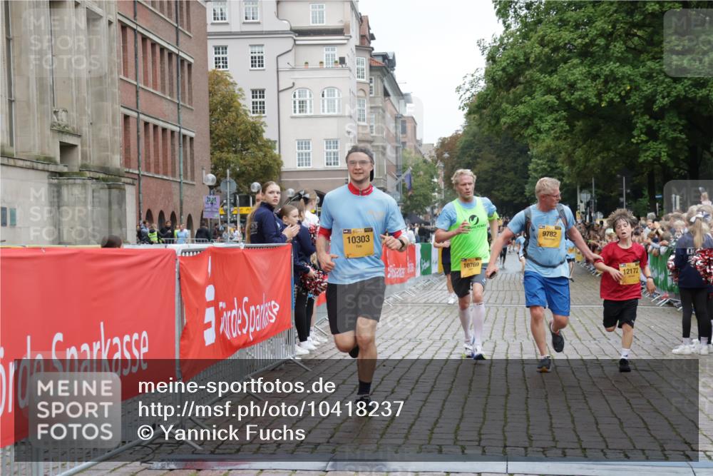13.09.2026 - Kiel Lauf Yannick Fuchs http://msf.ph/oto/10418237 13.09.2026 09:39:39 Ziel 4862, 9351, 9444, 9782, 10303, 10769, 12172, 20, 1927, 3522, 4104, 5272, 5398, 5869, 7216, 7431, 8591, 8807, 12496, 12682, 12833, 2123, 2510, 4090, 4605, 6209, 8620, 9367, 10031, 11034, 20, 1702, 1927, 8943 meine-sportfotos.de