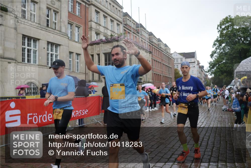 13.09.2026 - Kiel Lauf Yannick Fuchs http://msf.ph/oto/10418283 13.09.2026 10:50:23 Ziel 177, 213, 274, 576, 706, 707, 807, 835, 1008, 1154, 1779, 1980, 3032, 3214, 3216, 3436, 3737, 3769, 3889, 3929, 4270, 4743, 5100, 5456, 6127, 6248, 6250, 7791, 8086, 8365, 8753, 8779, 8865, 8866, 8880, 9034, 9231, 9325, 9423, 10382, 11391, 11413, 11545, 11614, 12117, 12288, 124, 136, 253, 707, 723, 1057, 1401, 1452, 2709, 2733, 2901, 3008, 3076, 3164, 3889, 4039, 4317, 4714, 4921, 5115, 5370, 5394, 5438, 5685, 5804, 6445, 6827, 6830, 6831, 8237 meine-sportfotos.de