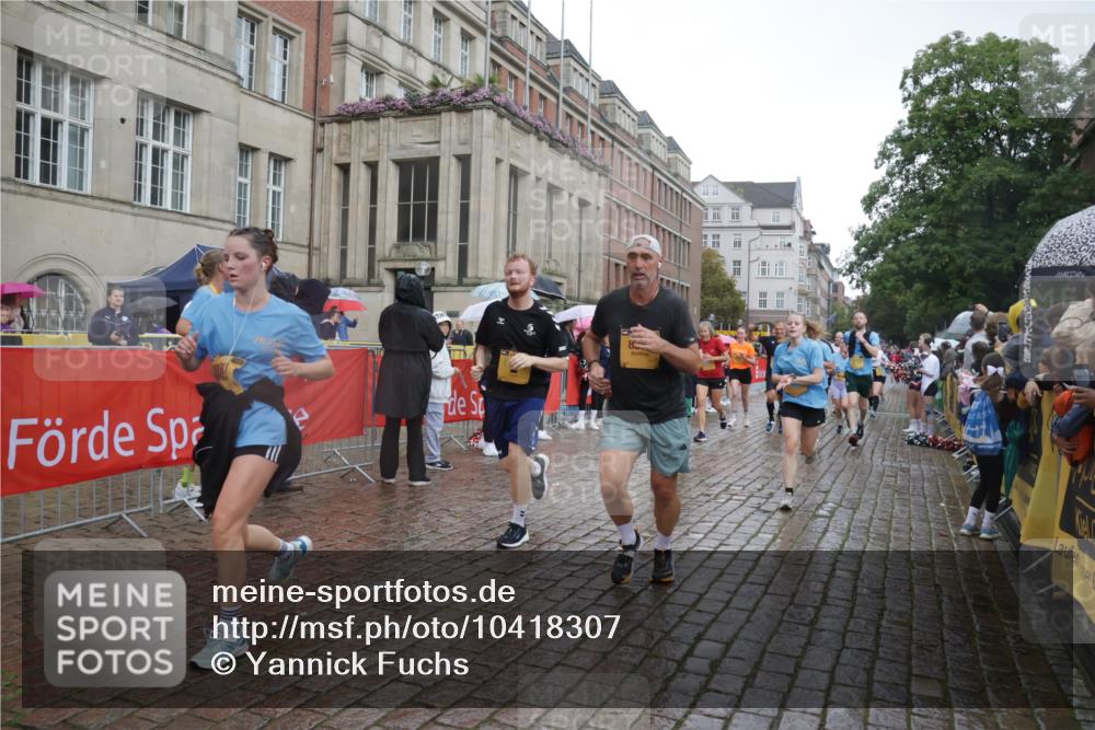 13.09.2026 - Kiel Lauf Yannick Fuchs http://msf.ph/oto/10418307 13.09.2026 10:50:25 Ziel 177, 213, 274, 576, 807, 835, 952, 1008, 1124, 1779, 1980, 3032, 3214, 3216, 3436, 3737, 3769, 3929, 4270, 4743, 4922, 5100, 5456, 6127, 6248, 6250, 6864, 7266, 7520, 7791, 8086, 8365, 8753, 8779, 8865, 8866, 8880, 9148, 9231, 9325, 9434, 10382, 10486, 11080, 11413, 11545, 11614, 12117, 12288, 124, 136, 253, 706, 707, 723, 1008, 1057, 1154, 1401, 1452, 2709, 2733, 2901, 3076, 3889, 4039, 4317, 4714, 4743, 4921, 5115, 5394, 5438, 5685, 5804, 6248, 6250, 6445, 6830, 6831, 8237 meine-sportfotos.de
